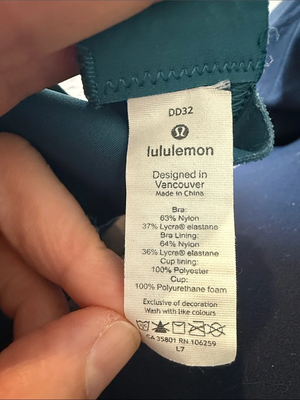 lululemon athletica Teal Blue Fine Form Sports Bra 32DD